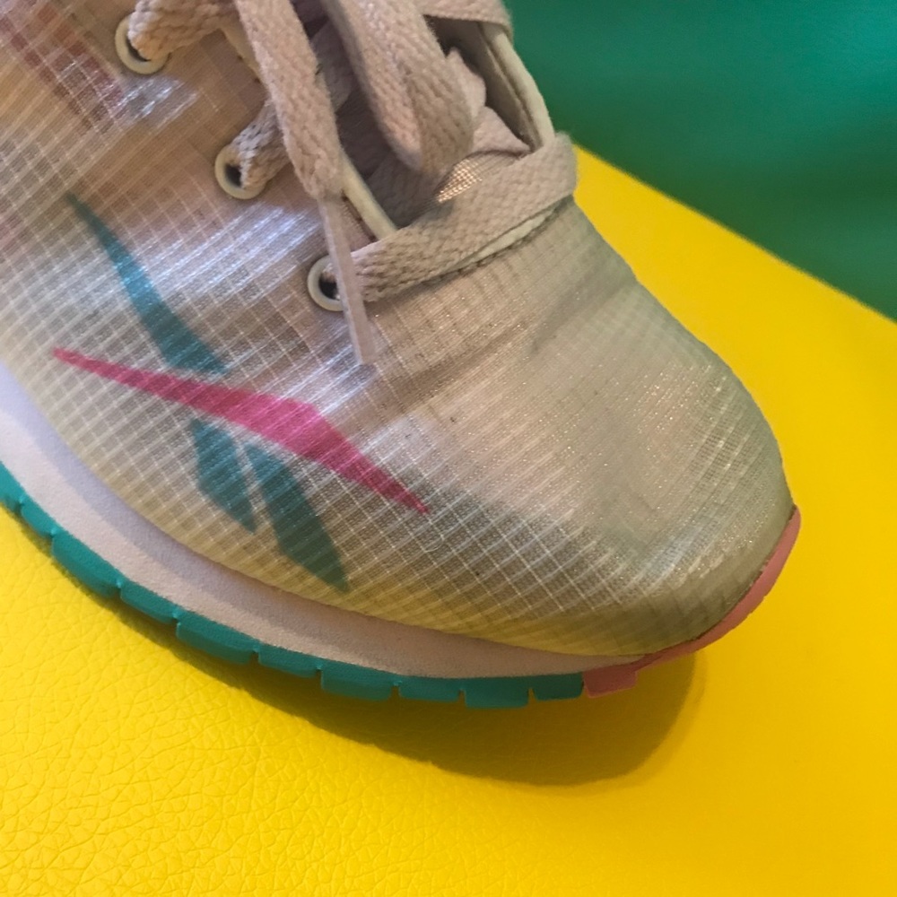 Kids Reebok Shoes - Picture 7 of 8